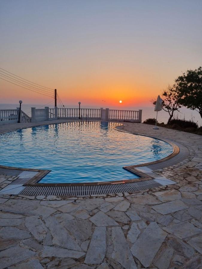 Seaclusion Vacation Villa Pomos Exterior foto