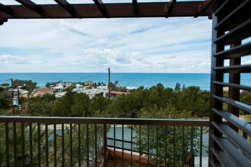 Seaclusion Vacation Villa Pomos Exterior foto